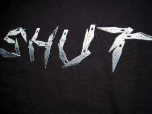 shut_razor_s_s_tee_black23