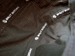 shut_shut_fivrpanel_cap_tweed3